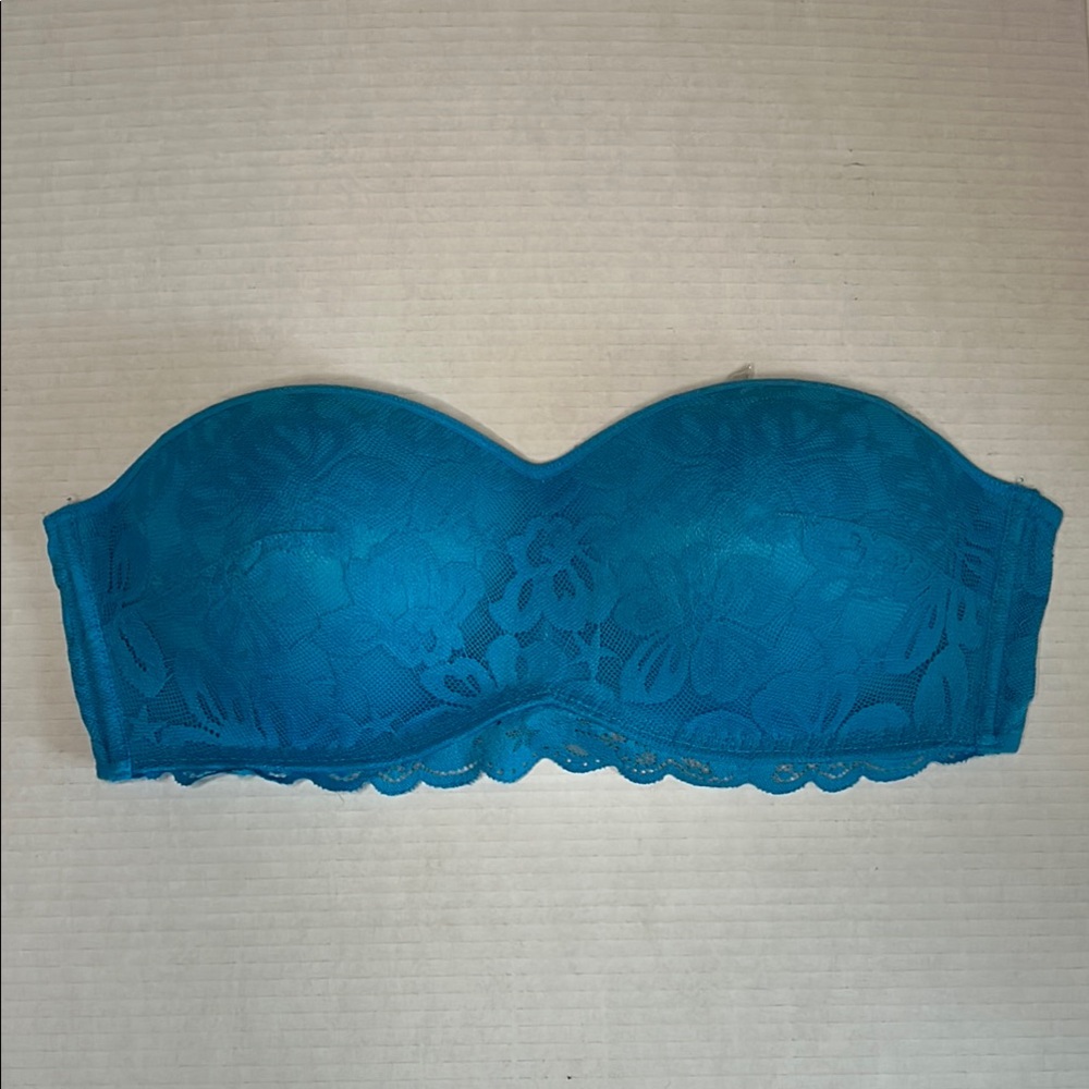 No Boundaries Blue Strapless Bra with Lace Detailing size XL, attachable straps